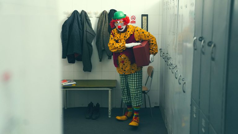 فیلم کاپیتان / محمد حمزه‌ای / سیدصابر امامی