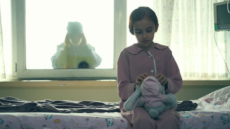 فیلم کاپیتان / محمد حمزه‌ای / سیدصابر امامی