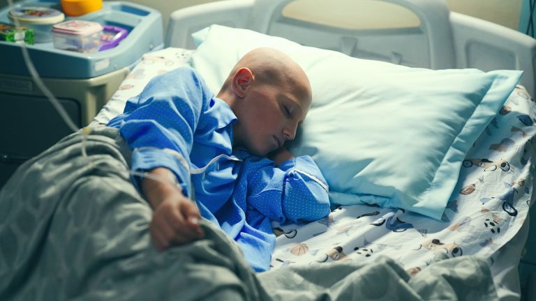 فیلم کاپیتان / محمد حمزه‌ای / سیدصابر امامی